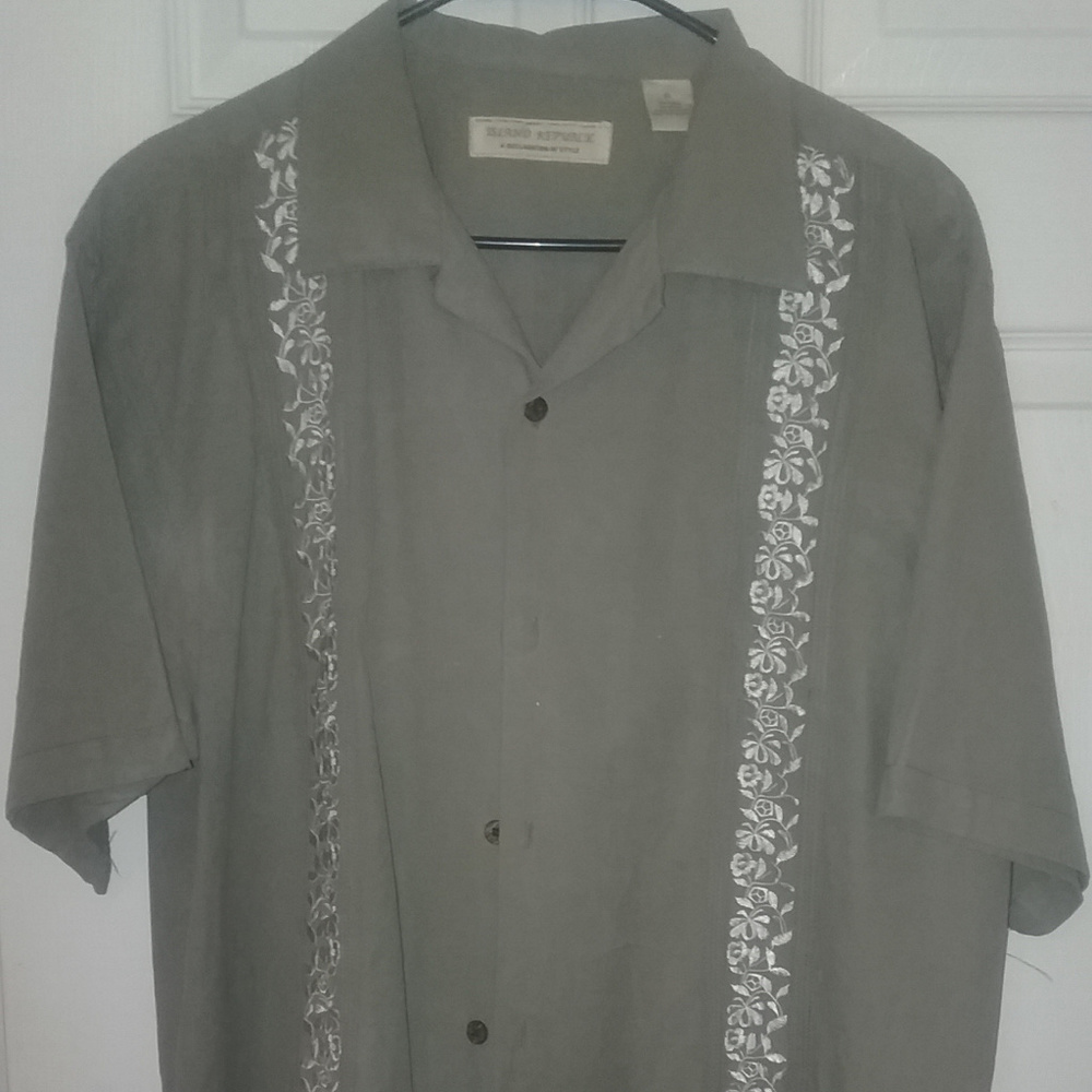 Mens Olive/gray Button Down